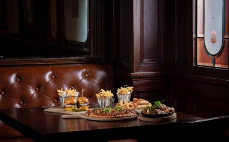 Premier League Season Brings Match-Day Energy and Classic British Roasts to The Pub at Radisson Blu Hotel Dubai Deira Creek