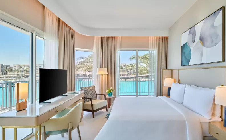 Luxurious Stay at Vida Resort with Stunning Marina Views