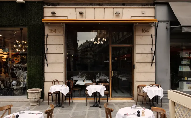 Clos يخفي سهرة مختلفة خلف ابوابه