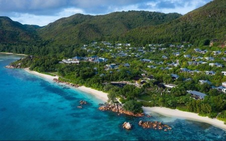 Raffles Seychelles Unveils Reimagined Dining, Festive Programme and Seasonal Offer for 2026