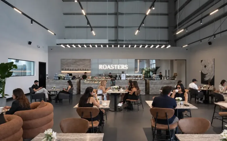 Roasters Specialty Coffee House.. القهوة المختصة بطابع دبي