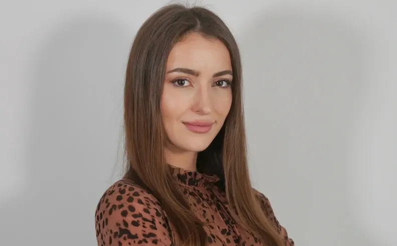 من ملايين المشاهدات إلى عروض الـStand-up