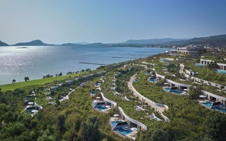 Multiple distinctions for Costa Navarino in 2026 Condé Nast Traveler Readers’ Choice Awards