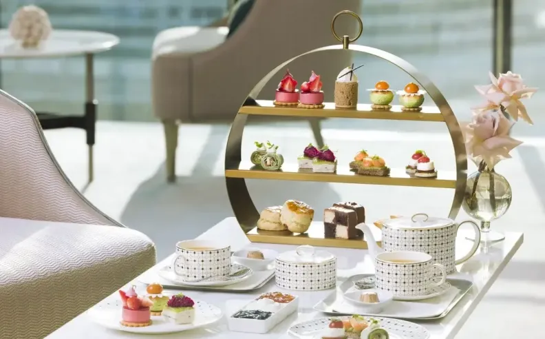 Afternoon Tea في قلب Downtown Dubai