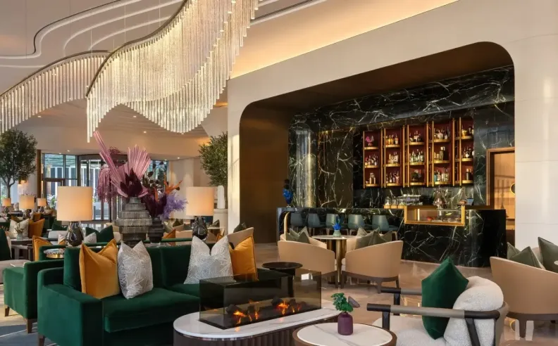 Festive Afternoon Tea بجوار Creek Harbour