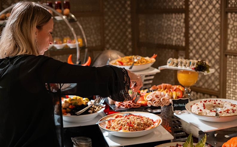 Radisson Blu Hotel Dubai Deira Creek Unveils The Creek Thing Halloween Celebrations