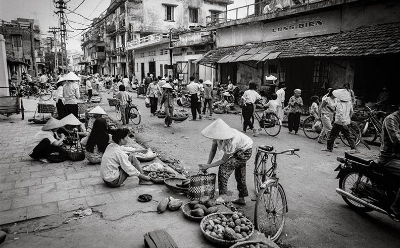 Sofitel Legend Metropole Hanoi Acquires and Exhibits Andy Soloman Photo Collection