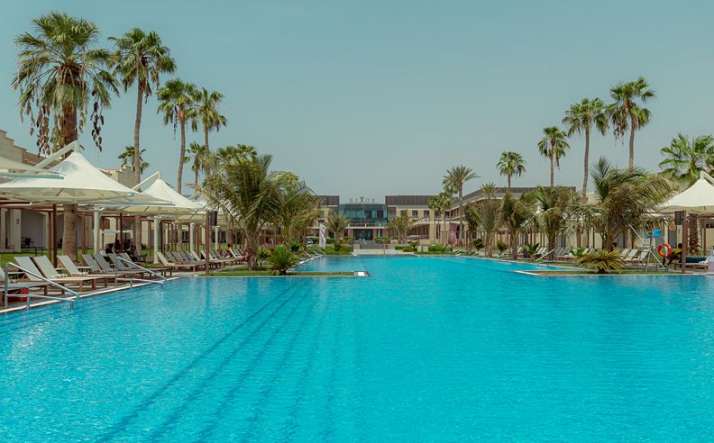 ريكسوس أبحر جدة: تجارب إقامة متكاملة للعائلات والباحثين عن الاستجمام