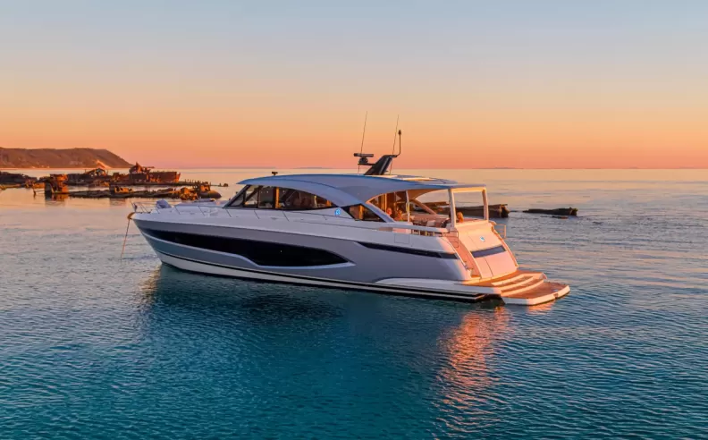 Riviera 6800 Sport Yacht - Americas Premiere