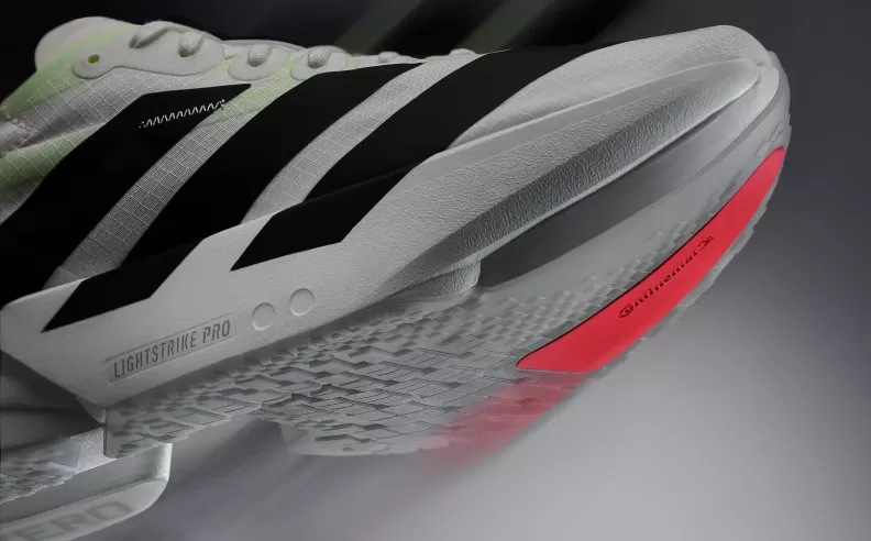 تصميم Adizero Adios Pro 4 لتحطيم الأرقام القياسية