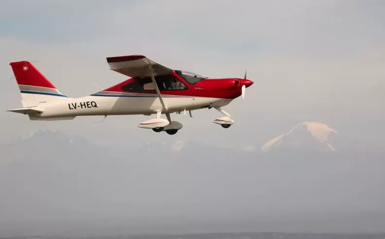 Discover the Tecnam P2010: A Modern, Efficient Single-Engine Aircraft