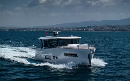 Sirena 48 Hybrid Coupe: Silent, Eco-Friendly Yachting Experience