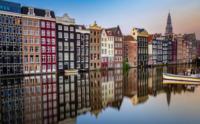 Amsterdam’s Winter Magic and Cultural Charms