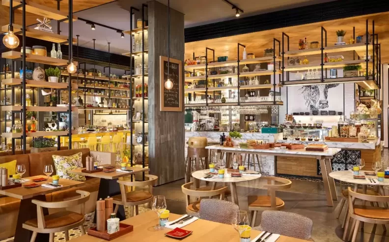 Exceptional Culinary Experiences at Azur, Sevilla, and Black Pearl