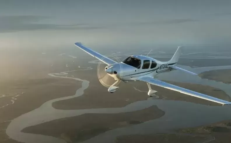 Cirrus SR20 طائرة الاحلام لعشاق الطيران الخاص