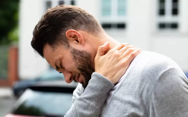 What Causes a Pinched Nerve in the Neck?
