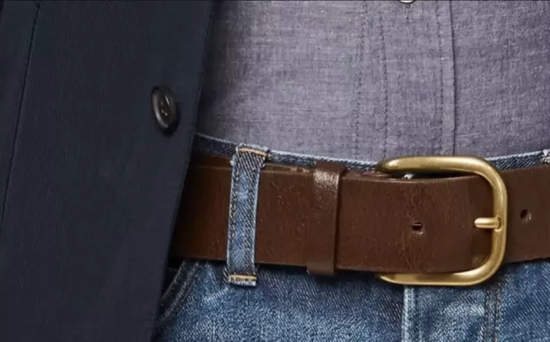 Billy Reid Distressed Leather: الحزام الفاخر