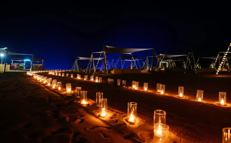 A Glamorous Desert Masquerade for New Year’s Eve