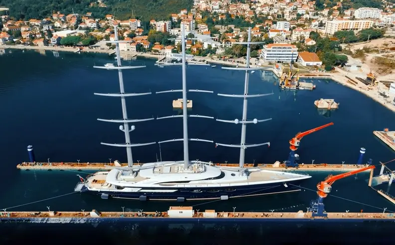 Exploring the Black Pearl: A Masterpiece of Superyacht Design