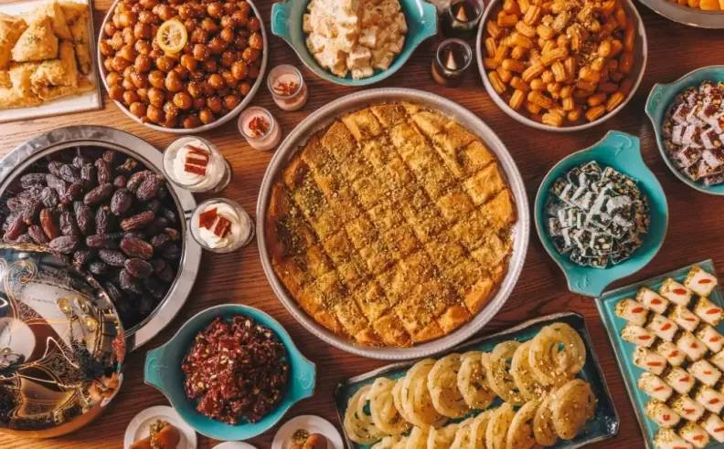 استمتعوا باقامة رمضانية لا تنسى مع عروض حصرية وافطار شهي في أجواء دافئة وراقية
