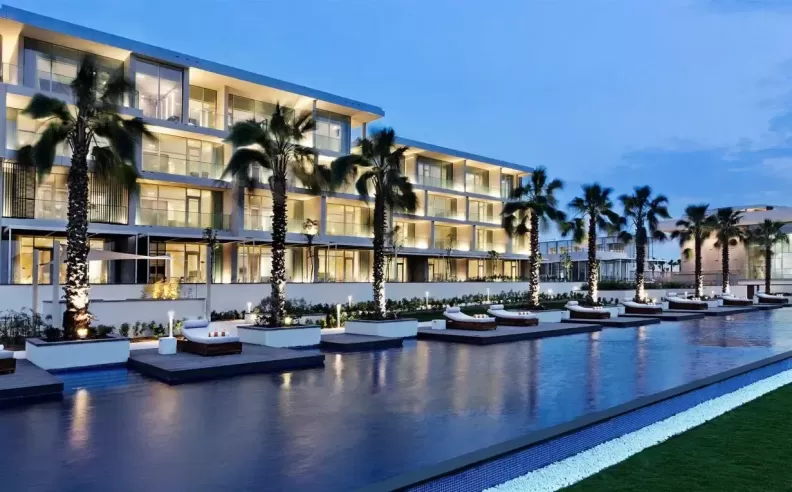 Unveil Luxury at Oberoi Beach Resort, Al Zorah
