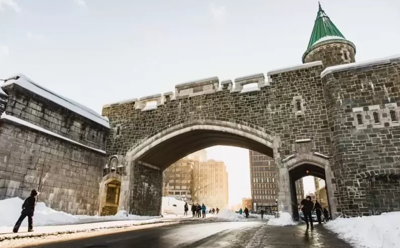 Quebec: Outdoor Exploration and Historic Landmarks