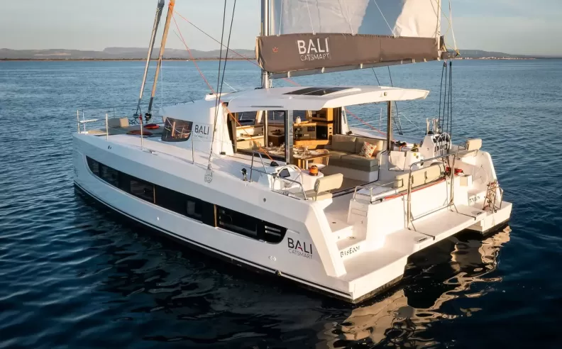 Best Catamarans for Beginners: Your Ultimate Sailing Guide