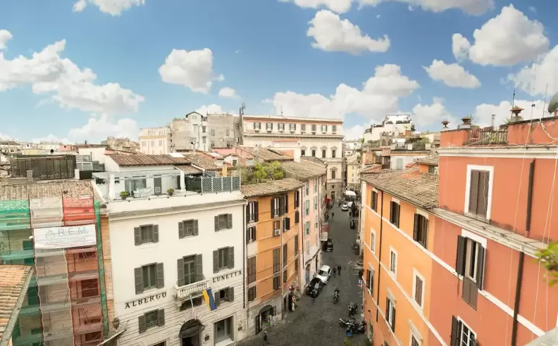 تجربة حياة المدينة من قلب روما