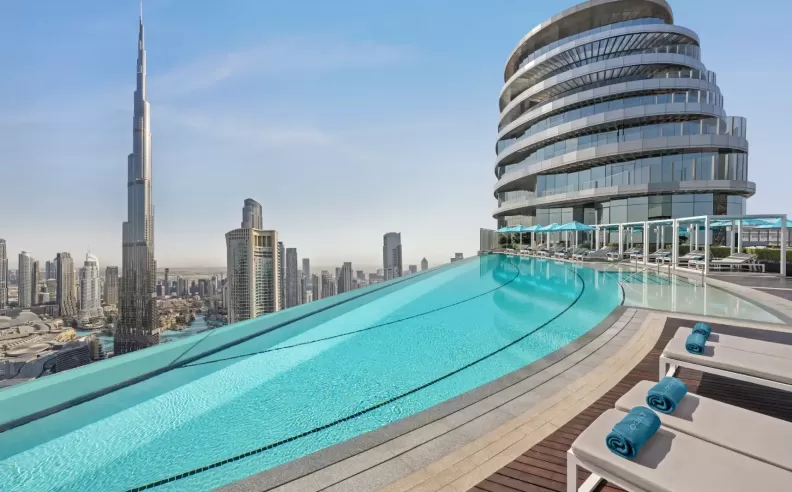 Elevate Your Poolside Experience at Address Sky View’s Alto 54 Pool and Bar