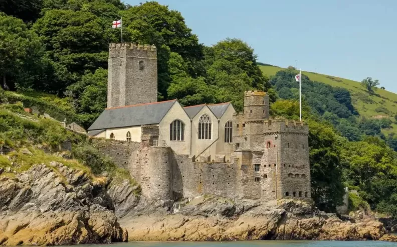 Kingswear Castle: A Coastal Fortress with Stunning Views