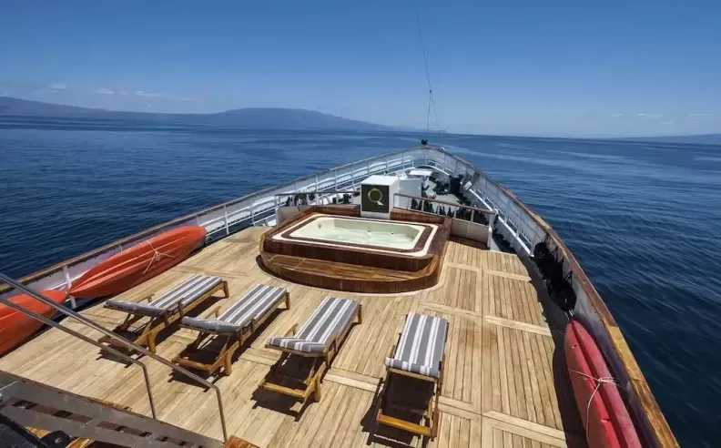 Galapagos Encounters with Quasar Expeditions