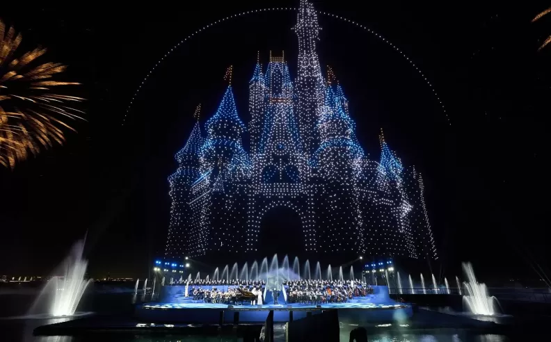 Disneyland Yas Island Abu Dhabi