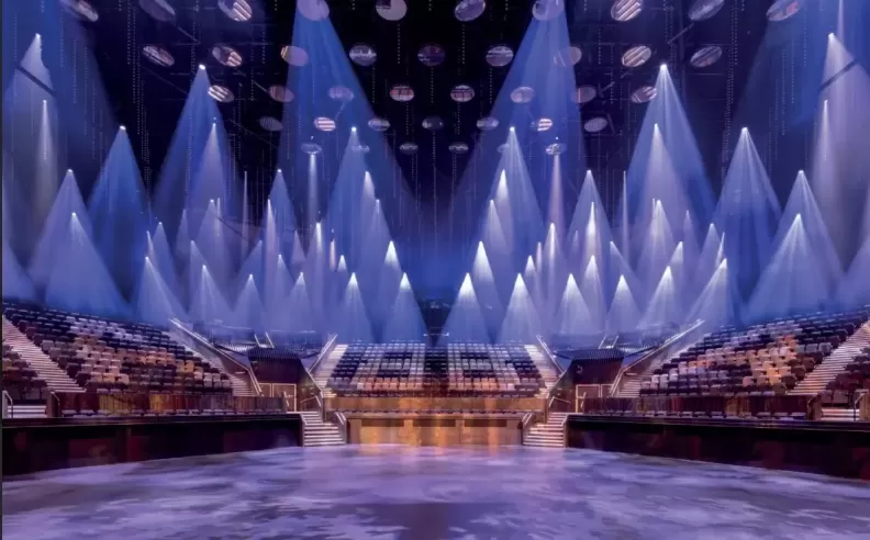 Oceanbird Lounge: Sophistication at the Arena’s Heart