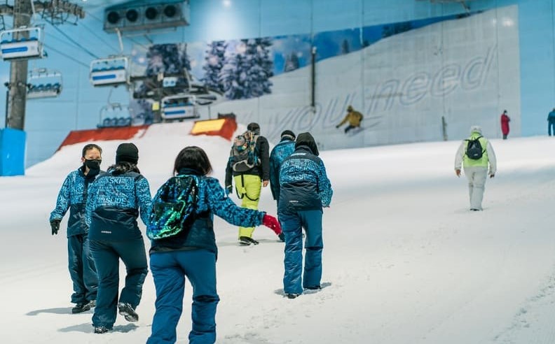 Snow Trail Access, Locker Rental, and a Nutritious Breakfast at North 28