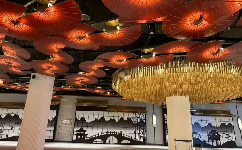 Stroll Through Chinatown at Dubai Mall