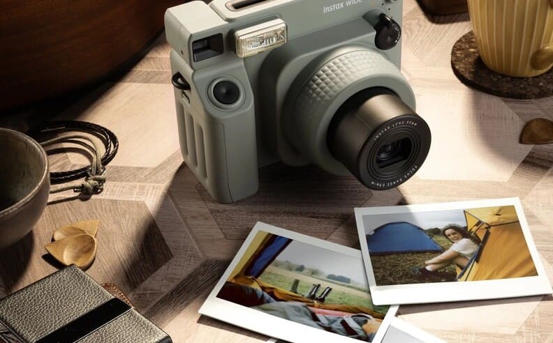 Instax mini LiPlay™: Soundtrack Your Eid