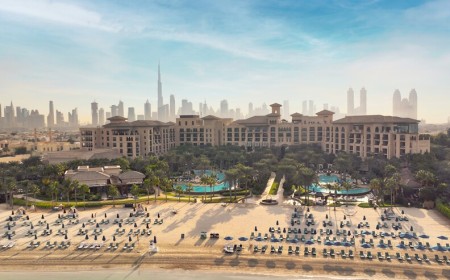 فورسيزونز تعلن عن مجموعة جديدة من تجارب طائرتها الخاصة لعام 2027