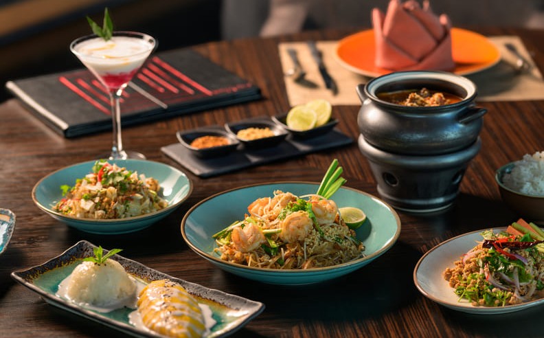 Global Dining Choices at Casual Venues