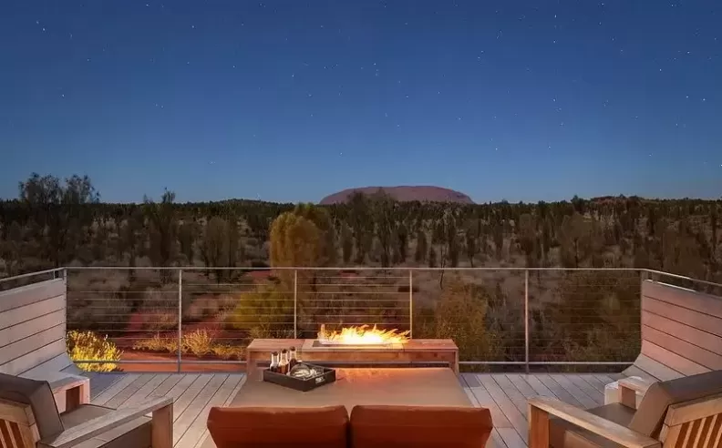 Longitude 131°, Australia