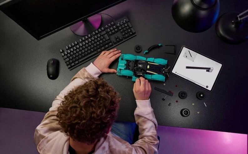 LEGO Technic recreates the hypercar in stunning detail