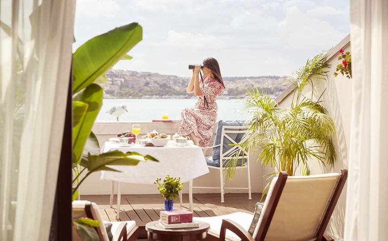 Sweet Indulgence and Seamless Connection