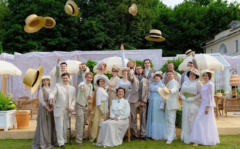 A Season of Festivals and Cultural Experiences