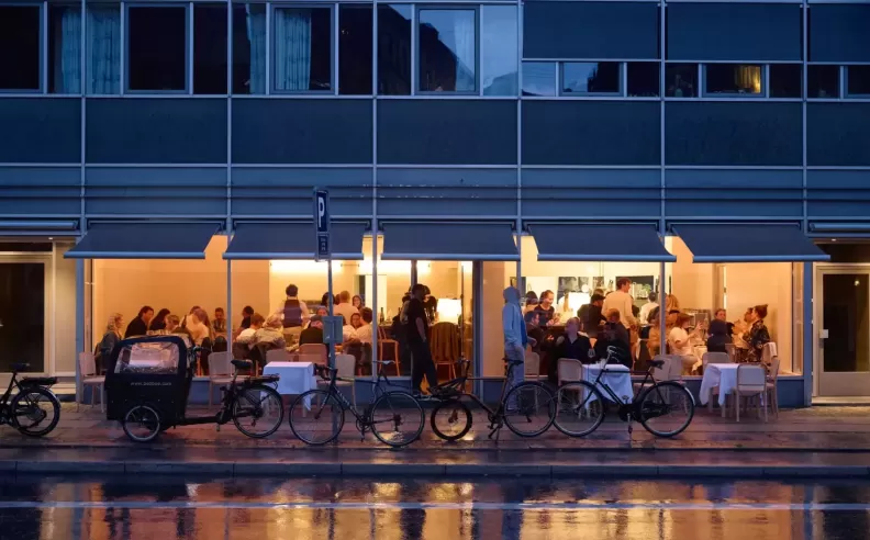 Bar Amore وجاذبية إيطالية على أرض دنماركية