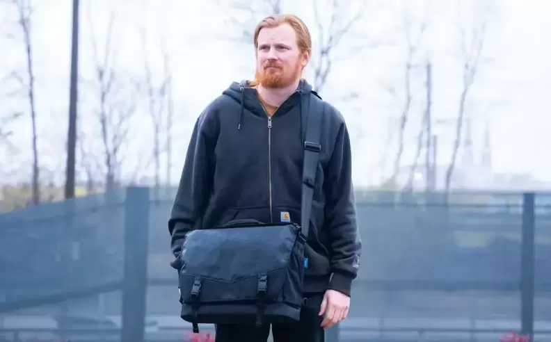 Tenba DNA 16 Slim Messenger
