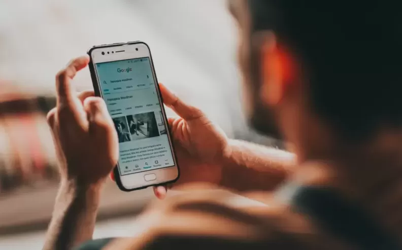 الوعي الرقمي كوسيلة لإعادة السيطرة