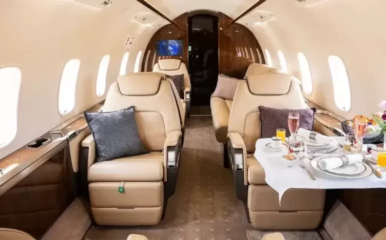 Compact Yet Refined: The Challenger 350 Interior
