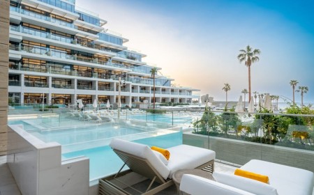 Suite Summer at FIVE LUXE