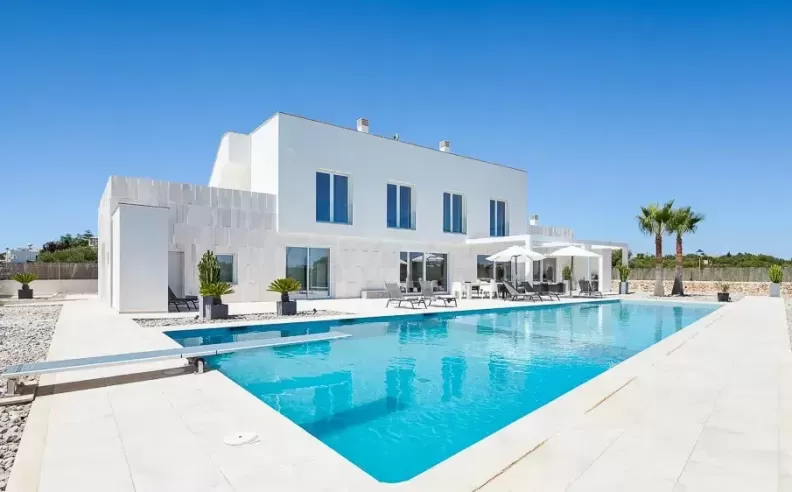 5 Stunning Airbnb Stays in Mallorca for Sea Lovers and Slow Travelers