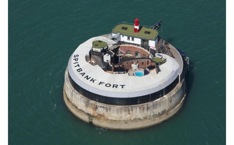 Spitbank Fort, England