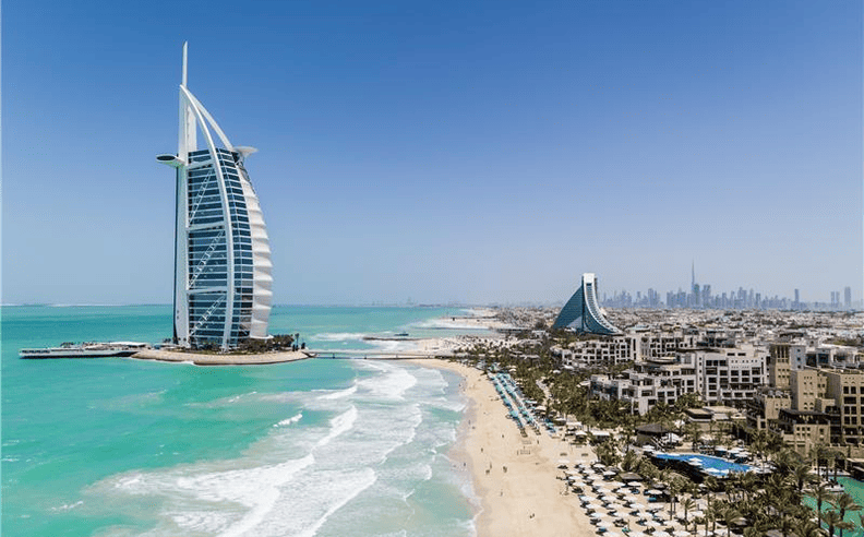 Experience Dubai’s Iconic Hotel in Style